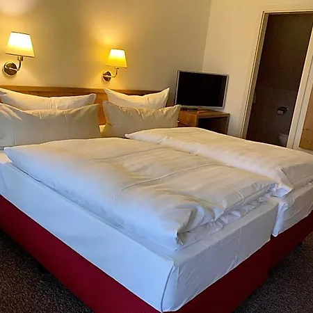Am Schaalsee 3*